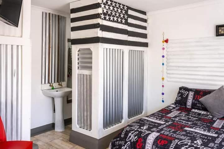 Mykhaya-Your Home Away From Home Kempton Park Esterno foto